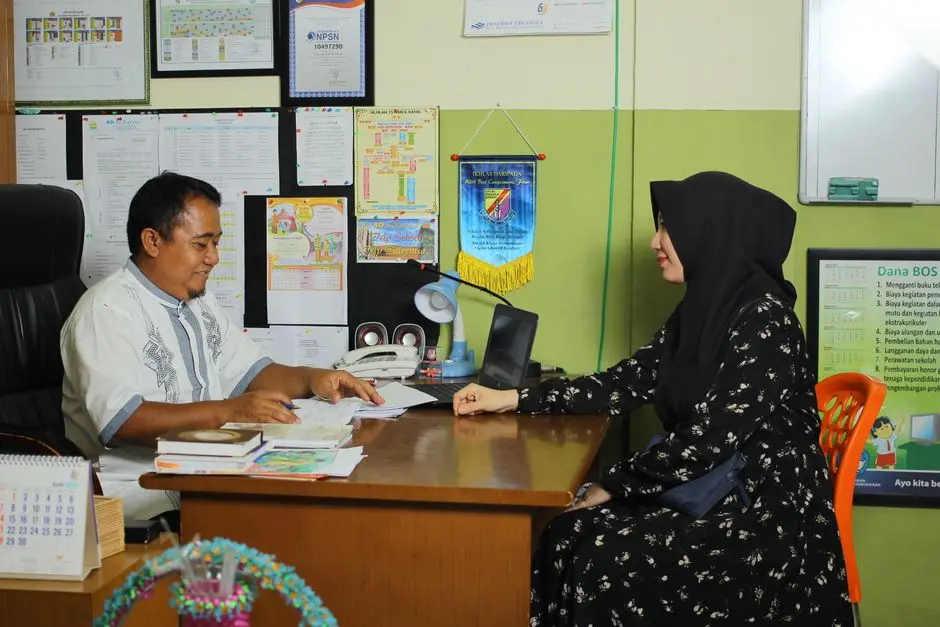 alt deskriptif Indonesia